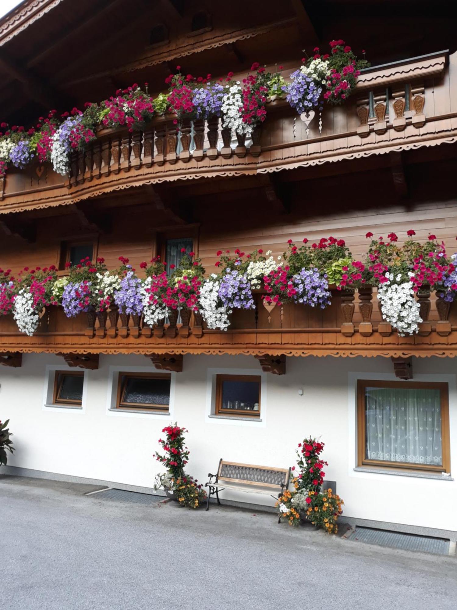 Hotel Haus Binder Ried im Zillertal Exterior foto