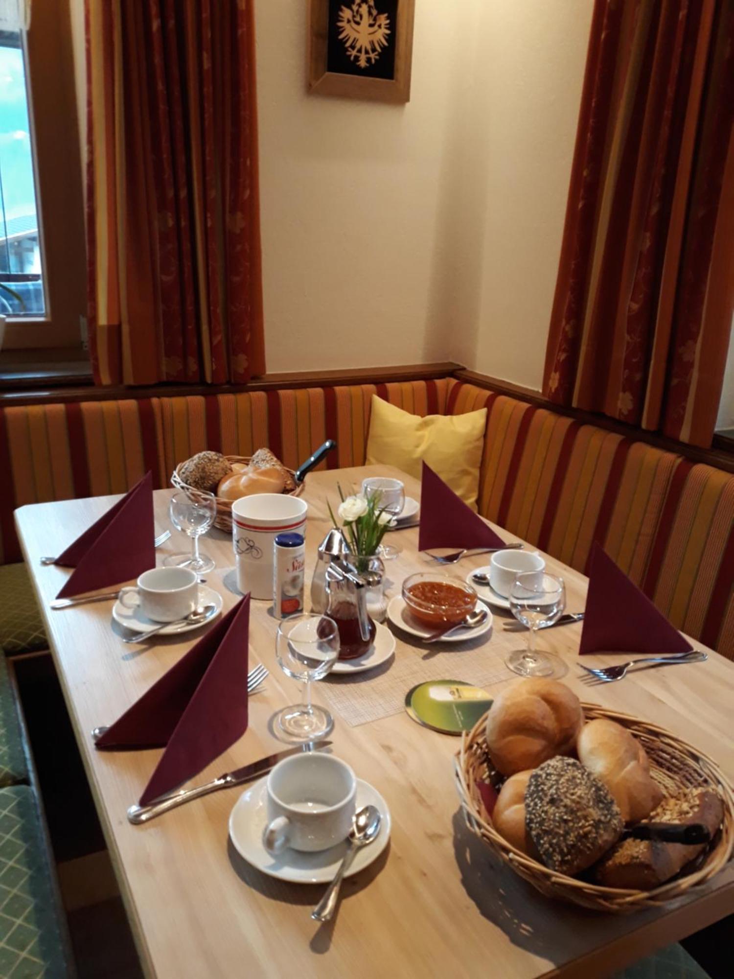 Hotel Haus Binder Ried im Zillertal Exterior foto