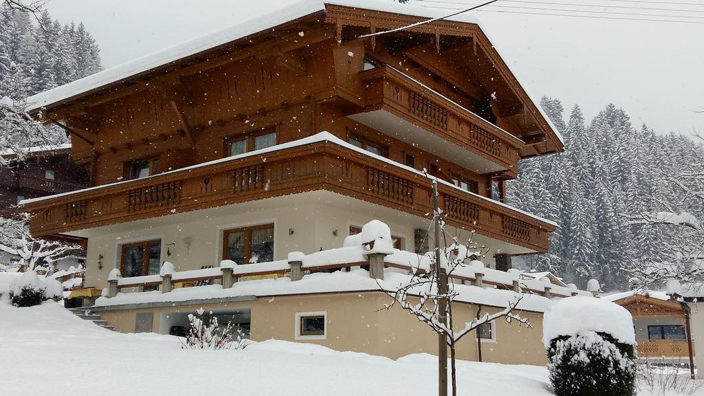 Hotel Haus Binder Ried im Zillertal Exterior foto